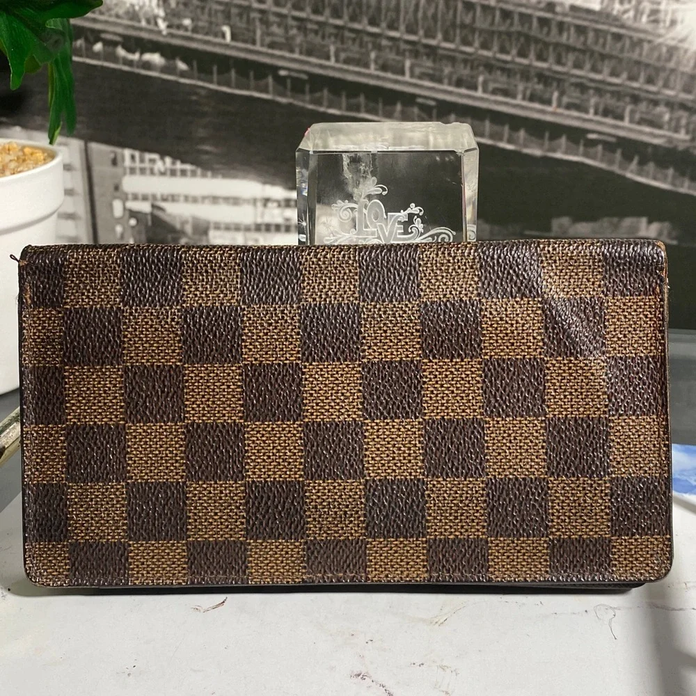 Authentic Louis Vuitton Damier Checkbook/Phone Long Wallet